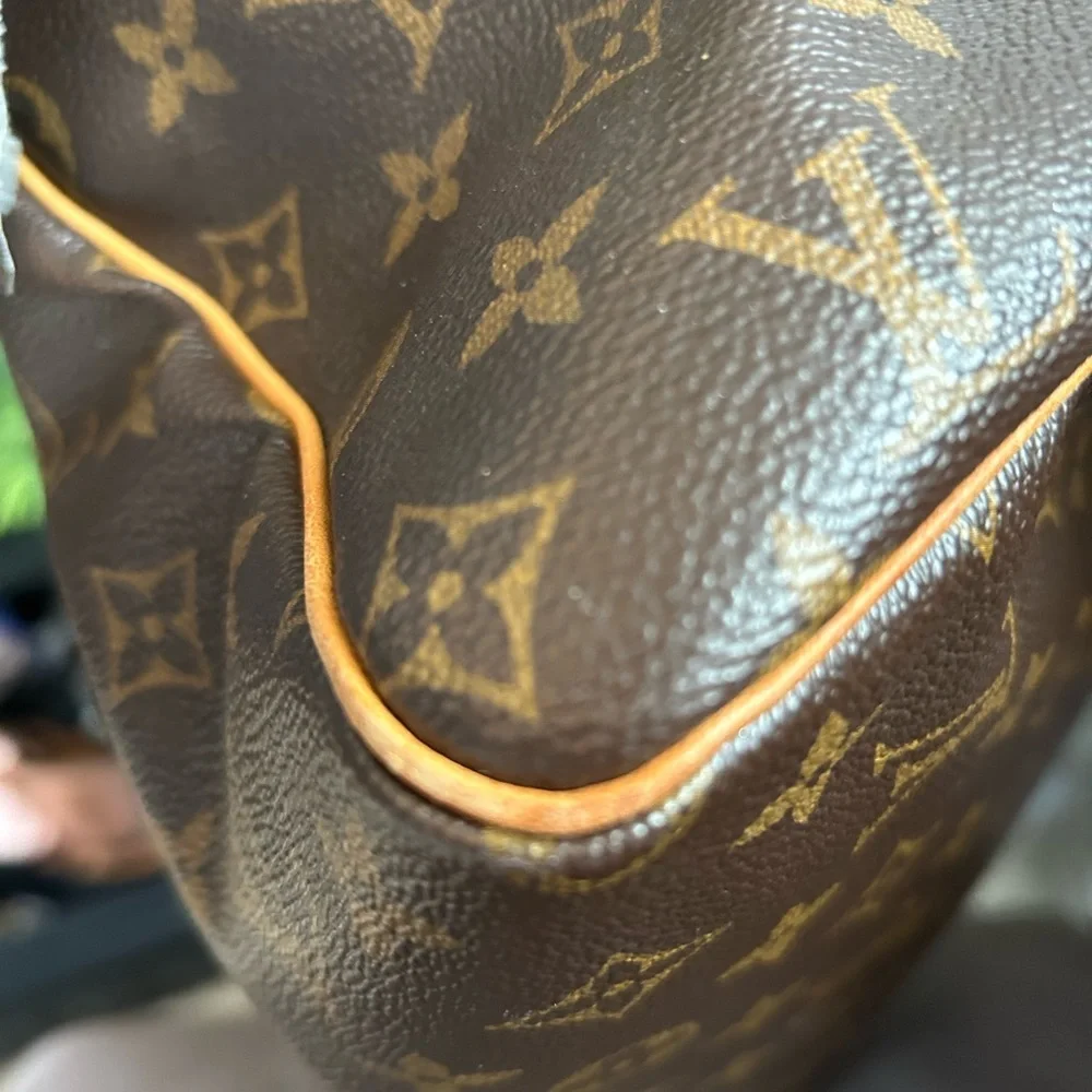 Authentic LV Speedy 30 Boston in good condition!